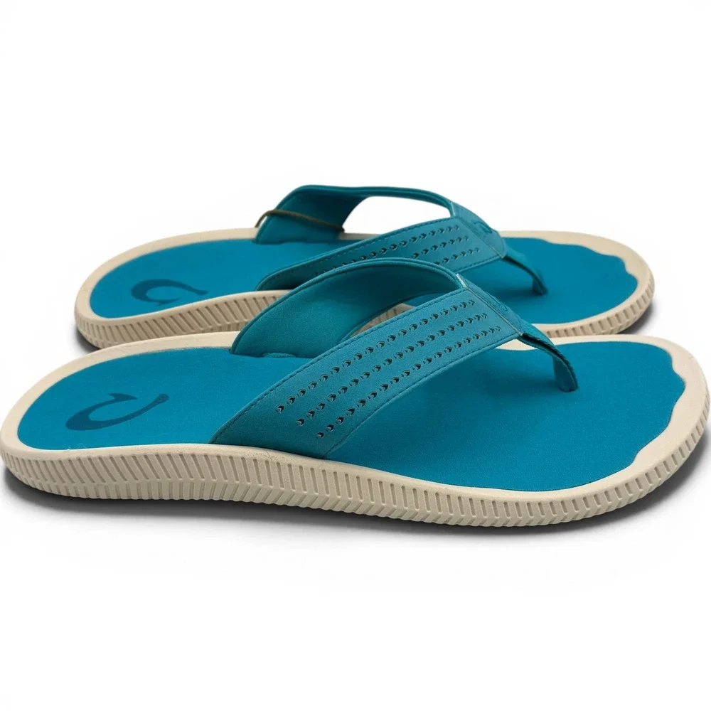 OluKai ulele sandals